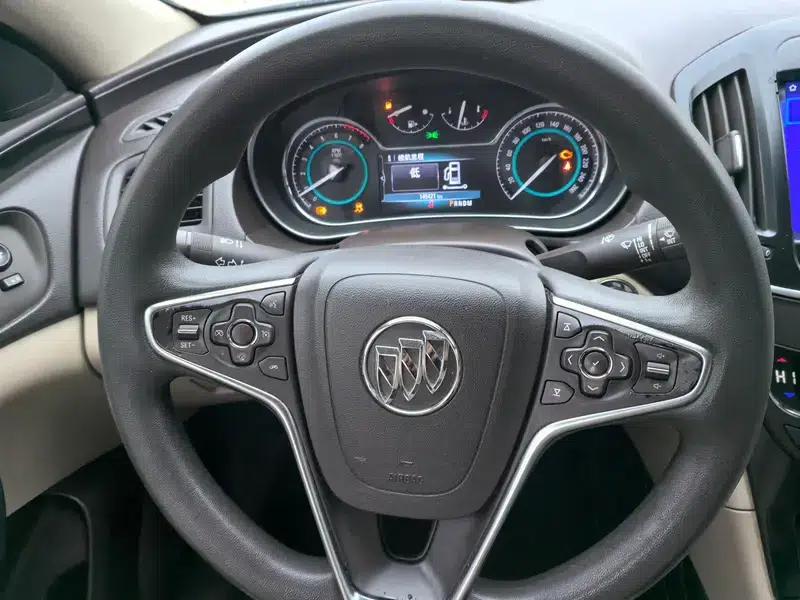 Buick Regal 2015 2.0L Elite Fashion Edition — миниатюра 11