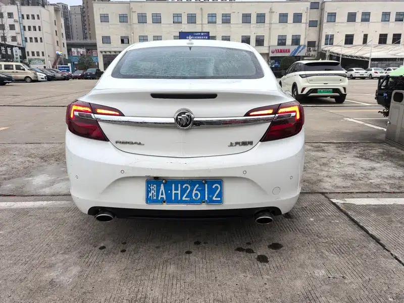 Buick Regal 2015 2.0L Elite Fashion Edition — миниатюра 5