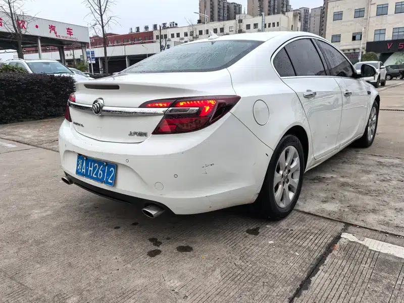Buick Regal 2015 2.0L Elite Fashion Edition — миниатюра 6