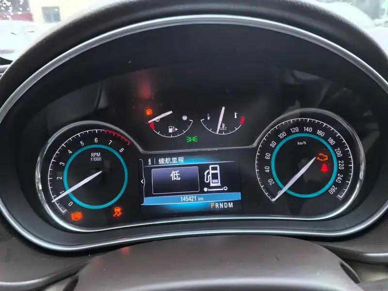 Buick Regal 2015 2.0L Elite Fashion Edition — миниатюра 10