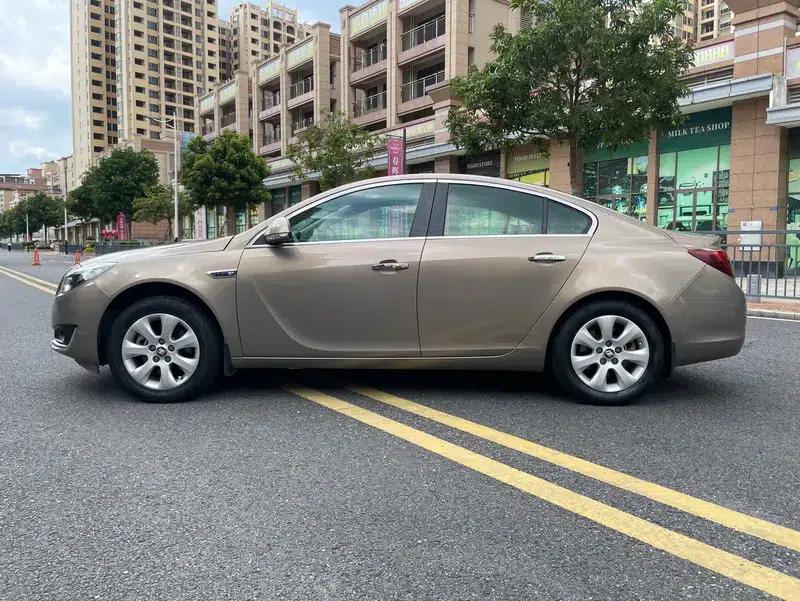 Buick Regal 2015 1.6T Elite Technology Edition — миниатюра 4