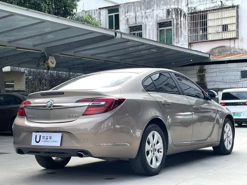 Buick Regal 2015 2.0L Leading Fashion Edition — миниатюра 6