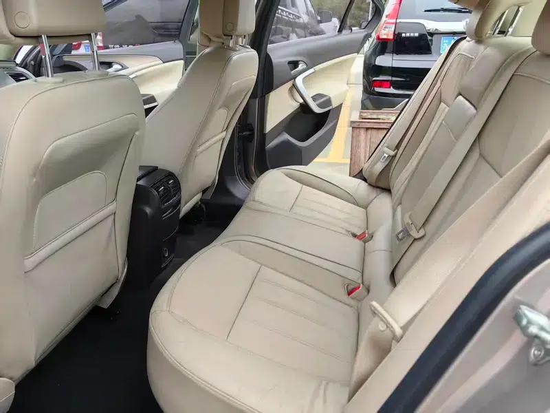 Buick Regal 2012 2.0L Luxury Edition — миниатюра 11