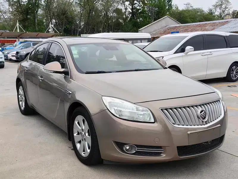 Buick Regal 2012 2.0L Luxury Edition — миниатюра 3