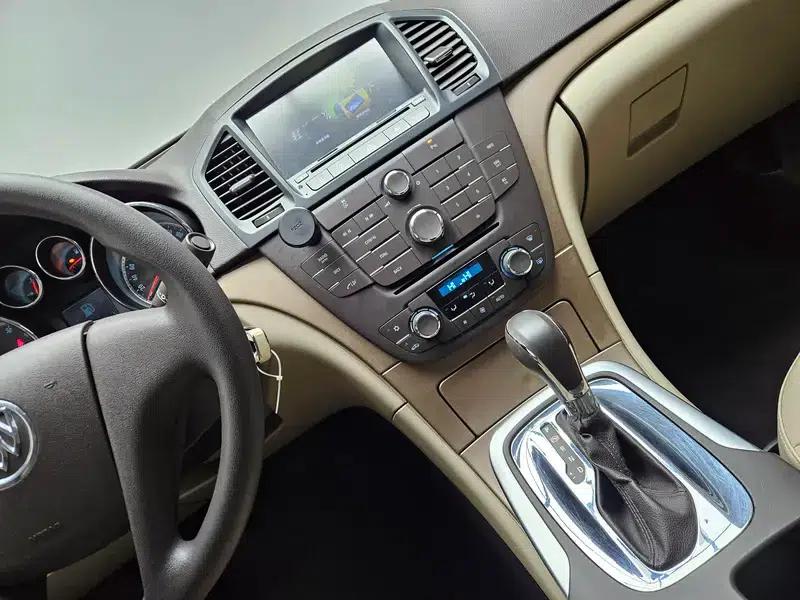 Buick Regal 2012 2.0L Comfort Edition — миниатюра 12