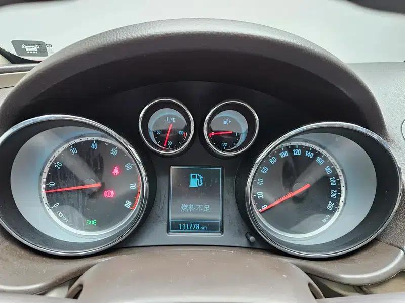 Buick Regal 2012 2.0L Comfort Edition — миниатюра 15