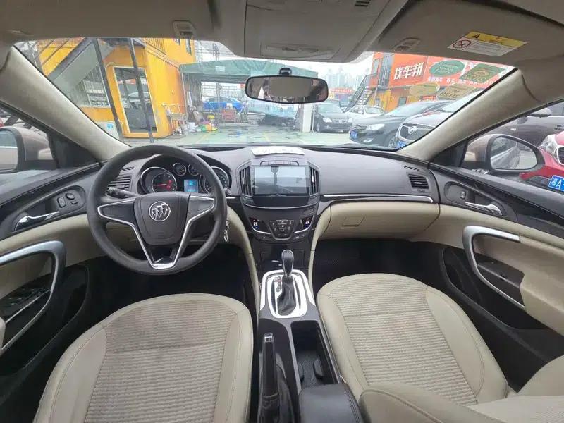 Buick Regal 2015 2.0L Leading Fashion Edition — миниатюра 11