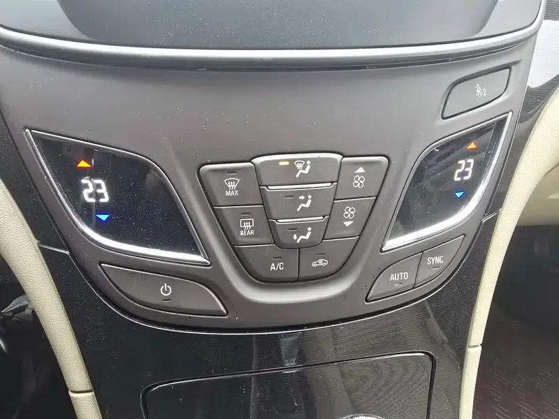 Buick Regal 2015 2.0L Leading Fashion Edition — миниатюра 10