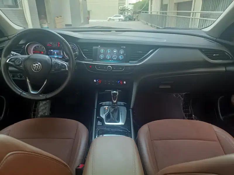 Buick Regal 2017 20T Elite — миниатюра 9