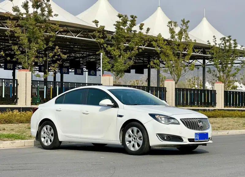 Buick Regal 2015 1.6T Elite Technology Edition — миниатюра 3