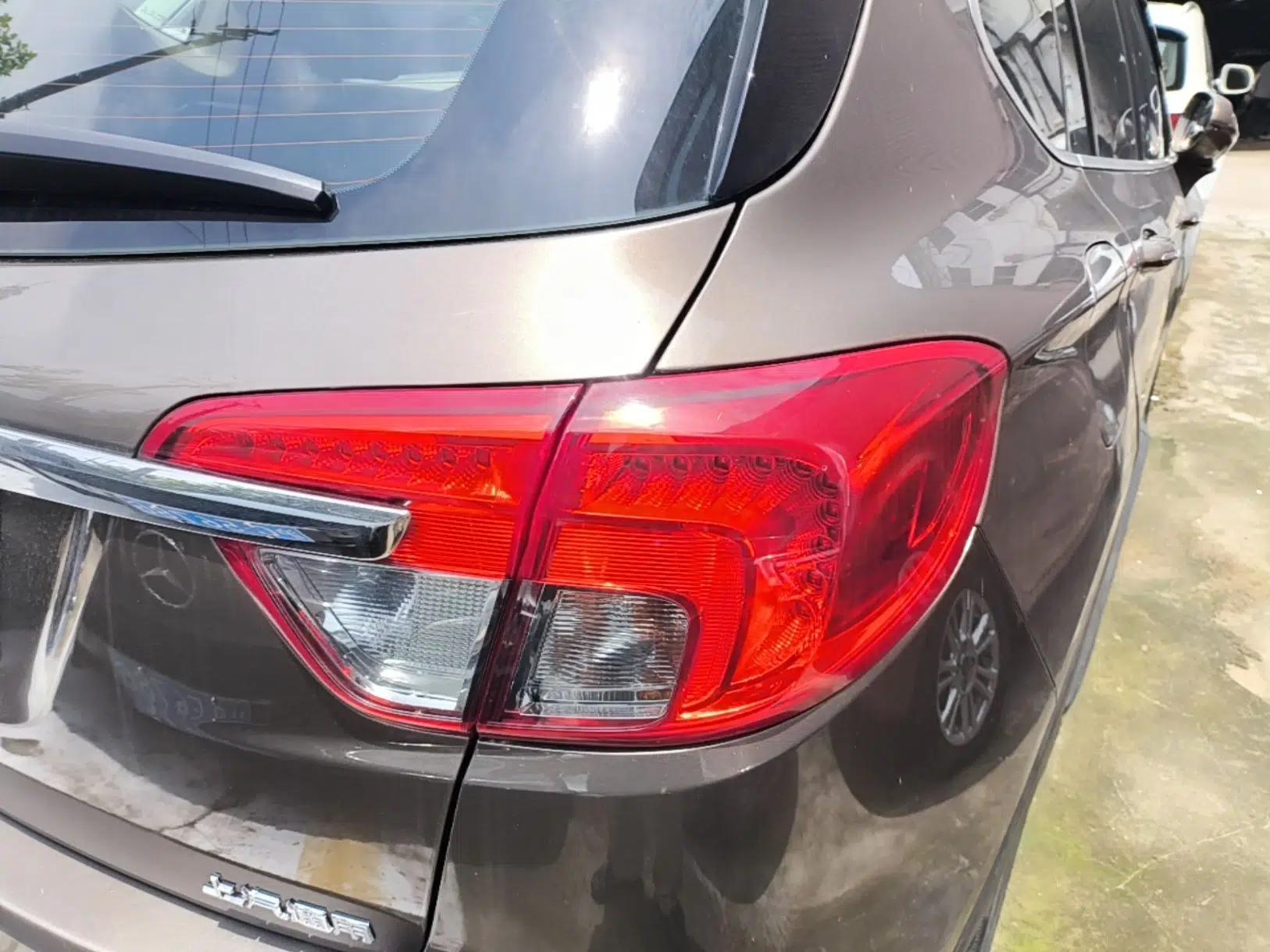 Buick Envision 2017 28T Four-Wheel Drive Elite Model — миниатюра 14