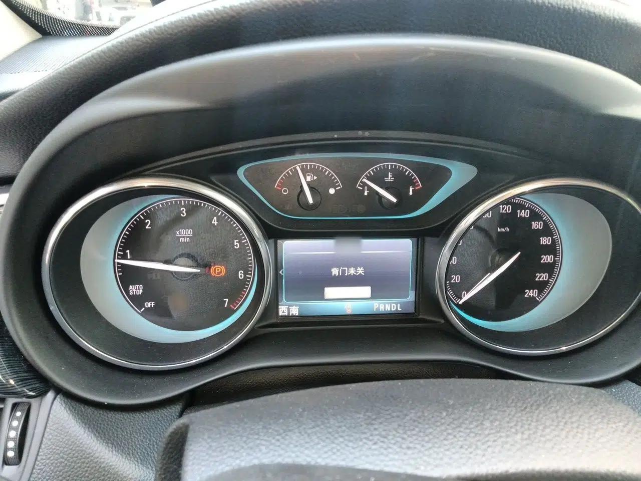 Buick Envision 2016 28T Four-Wheel Drive Elite Version — миниатюра 10