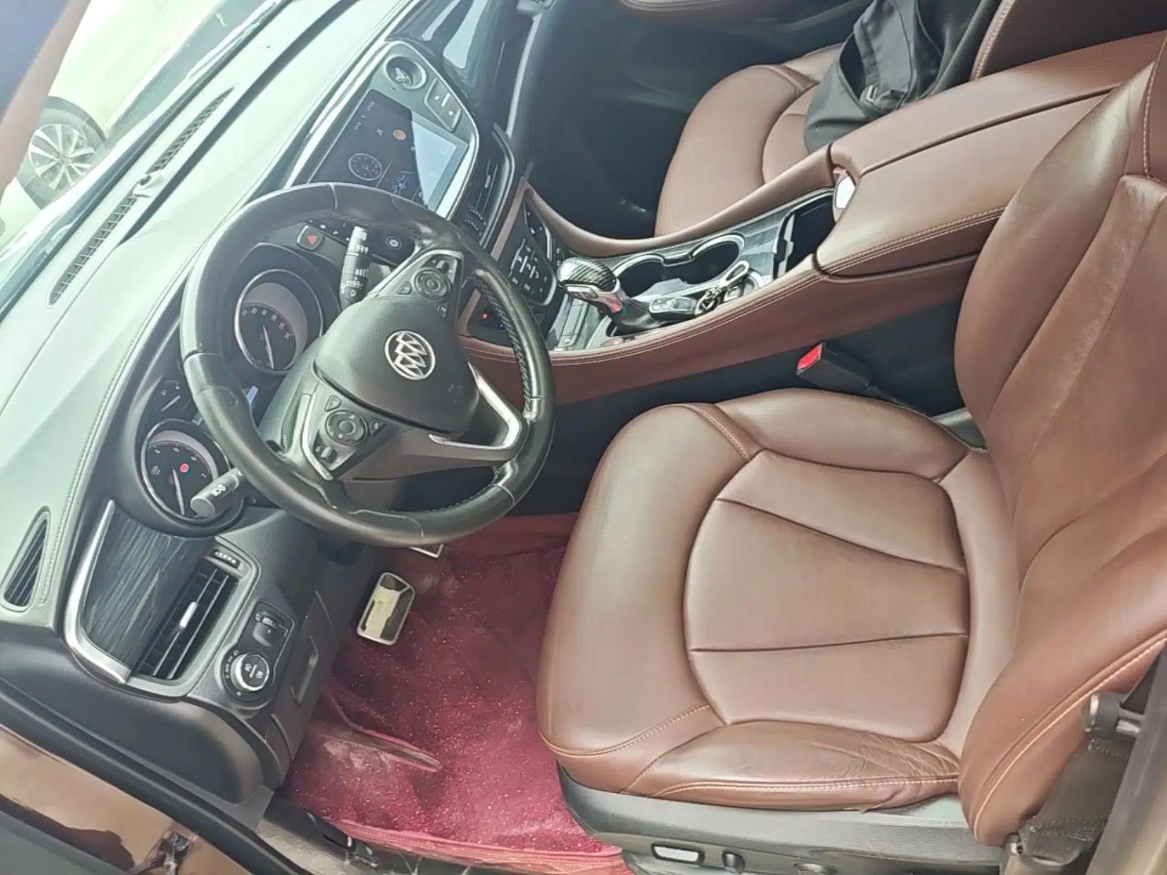 Buick Envision 2018 28T Four-Wheel Drive Elite Version — миниатюра 18