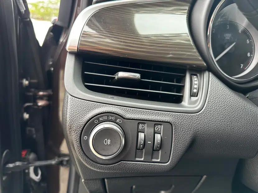 Buick Envision 2020 20T Two-Wheel Drive Elite Version — миниатюра 24