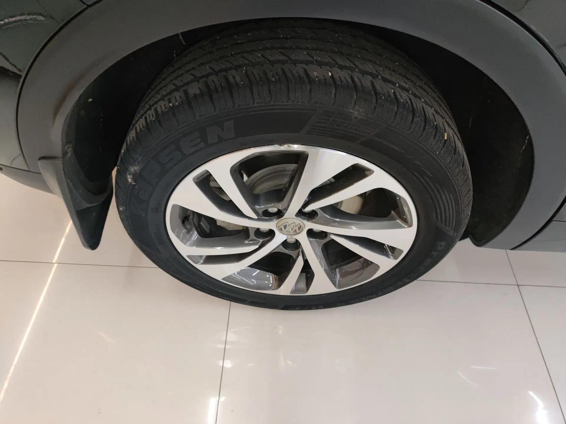 Buick Envision 2022 Encore S 652T Two-Wheel-Drive Luxury Model — миниатюра 11