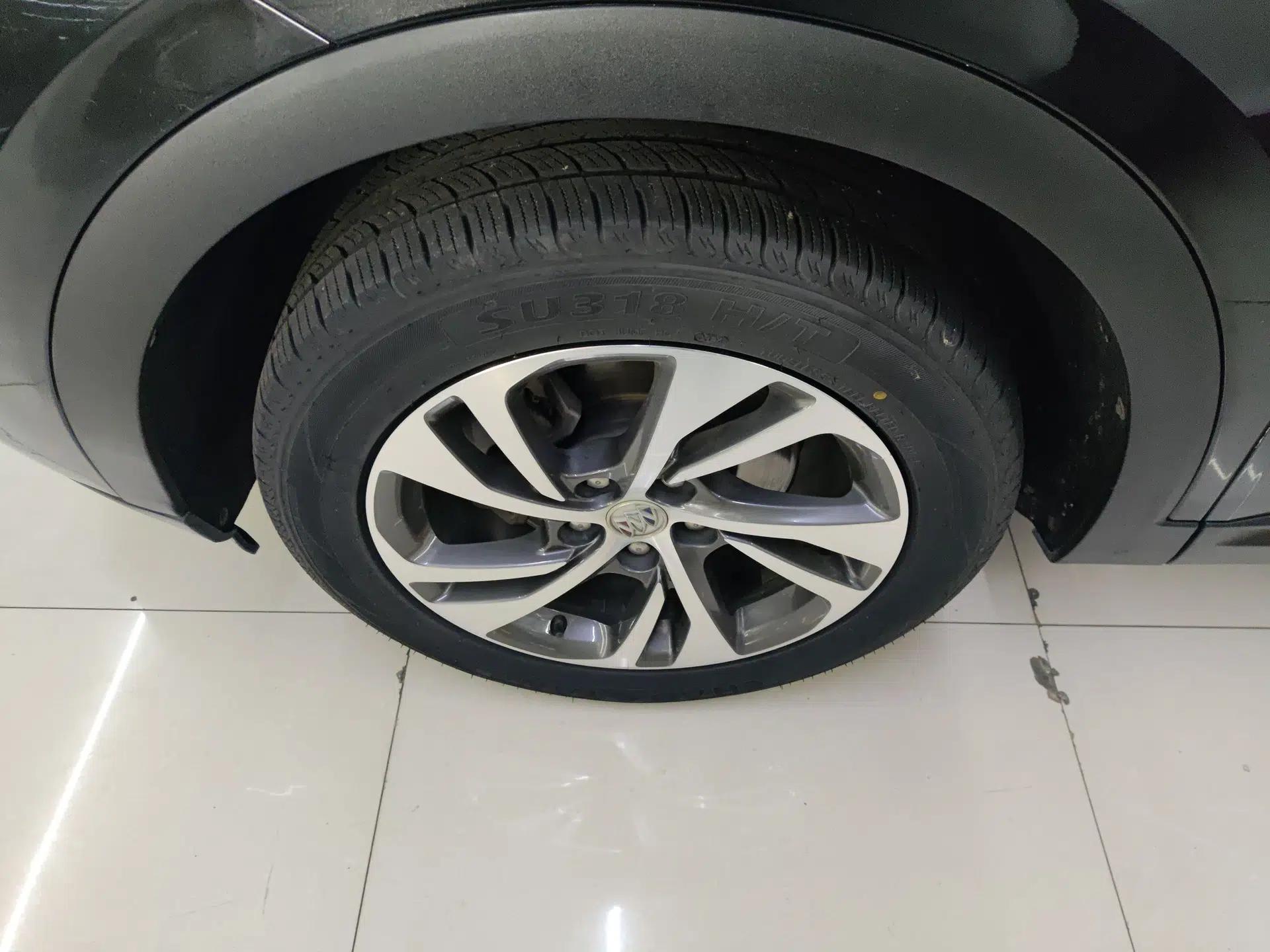 Buick Envision 2022 Encore S 652T Two-Wheel-Drive Luxury Model — миниатюра 10