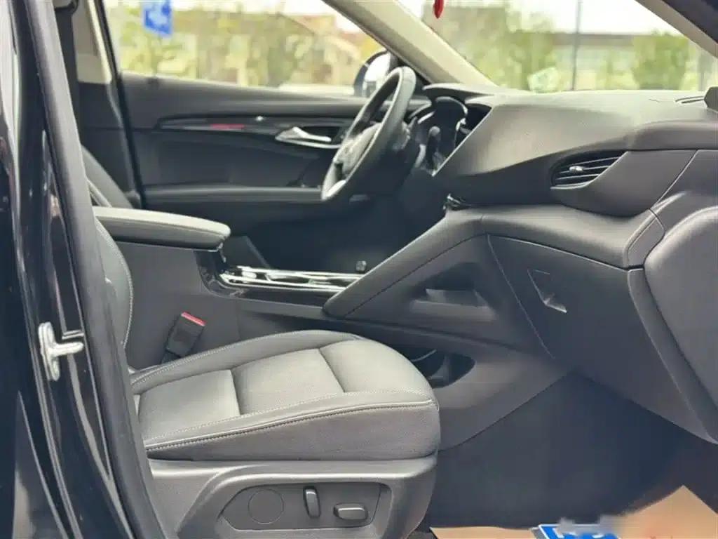 2023 Buick Envision Plus 652T 5-seater Luxury — миниатюра 4