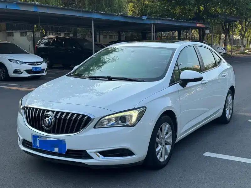 Buick Verano 2017 Sedan 15S Automatic Entry-Level — миниатюра 1