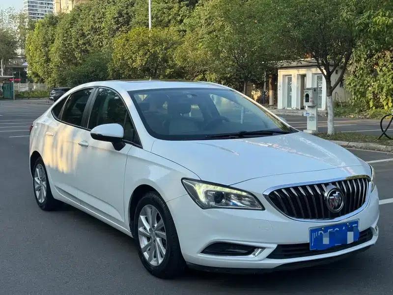 Buick Verano 2017 Sedan 15S Automatic Entry-Level — миниатюра 3