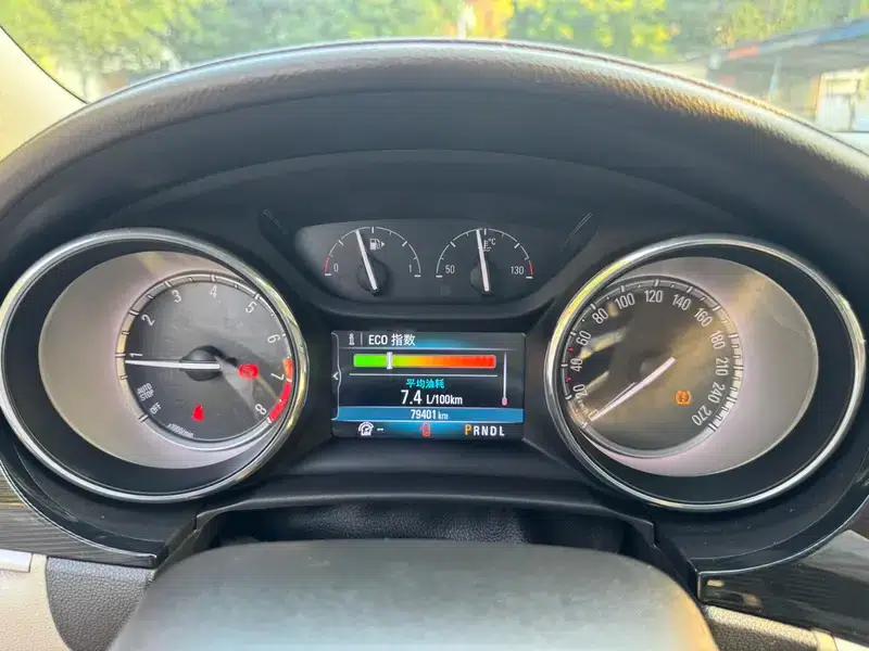 Buick Verano 2017 Sedan 15S Automatic Entry-Level — миниатюра 8