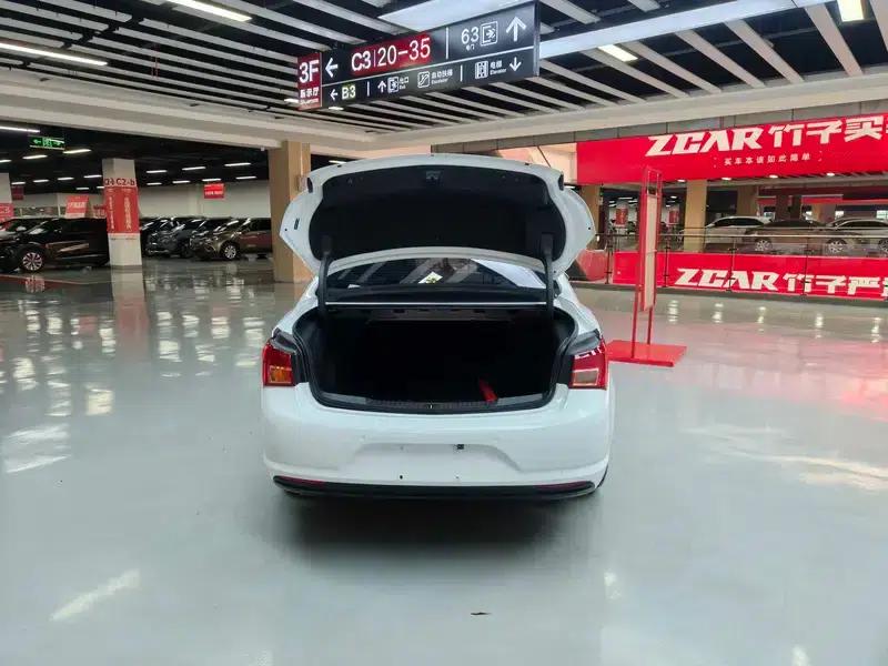 Buick Verano 2017 Sedan 15S Automatic Leading Edition — миниатюра 19