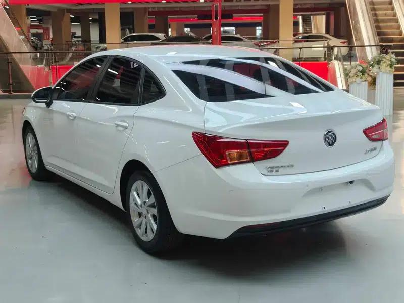 Buick Verano 2017 Sedan 15S Automatic Leading Edition — миниатюра 5