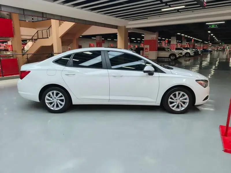 Buick Verano 2017 Sedan 15S Automatic Leading Edition — миниатюра 8