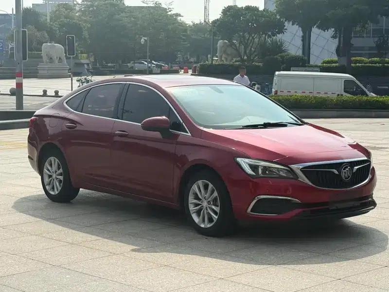 Buick Verano 2018 Sedan 20T Dual-Clutch Elite — миниатюра 3