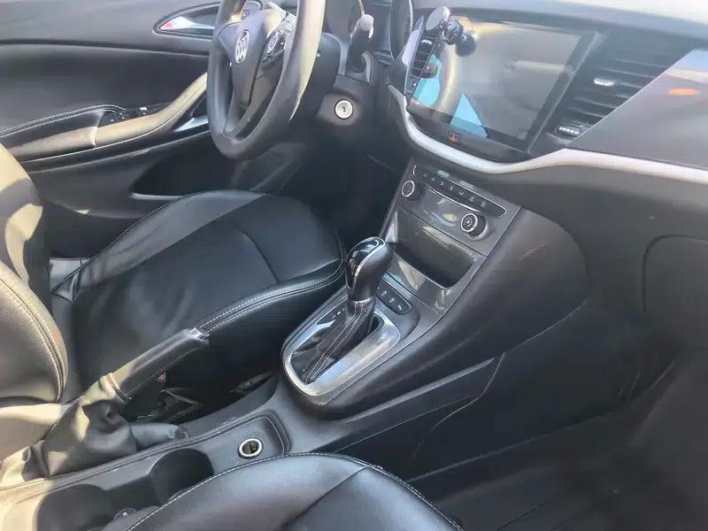 Buick Verano 2018 Hatchback 15S Automatic Entry-Level Model — миниатюра 8