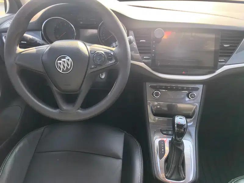 Buick Verano 2018 Hatchback 15S Automatic Entry-Level Model — миниатюра 10