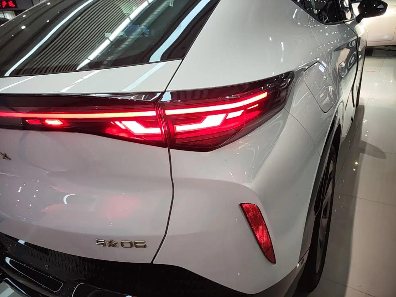 Volkswagen ID.UNYX 2025 Pure Model — миниатюра 9