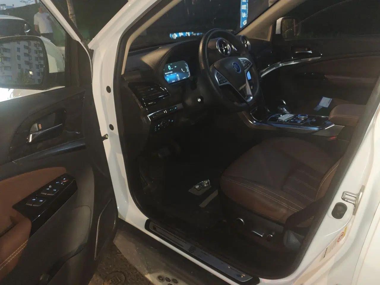 BYD Tang New Energy 2017 2.0T All-Wheel Drive Hyatt Model — миниатюра 16