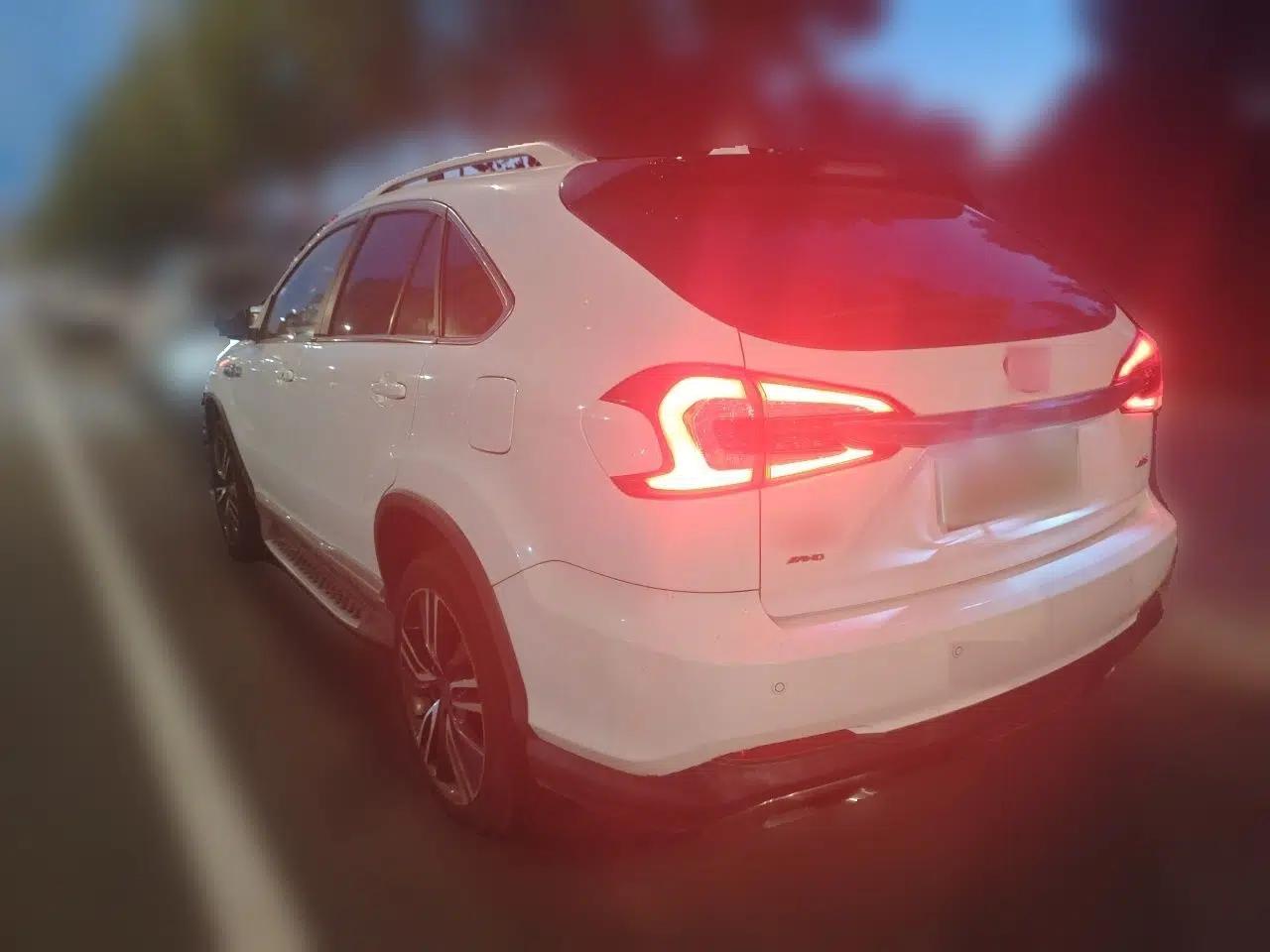 BYD Tang New Energy 2017 2.0T All-Wheel Drive Hyatt Model — миниатюра 4