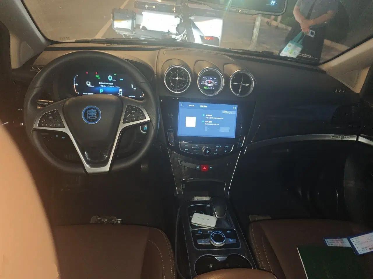 BYD Tang New Energy 2017 2.0T All-Wheel Drive Hyatt Model — миниатюра 9