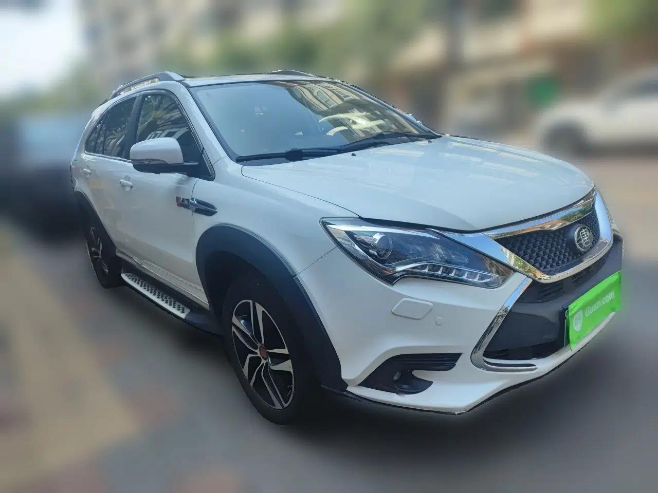BYD Tang New Energy 2015 2.0T Four-Wheel-Drive Flagship Model — миниатюра 3