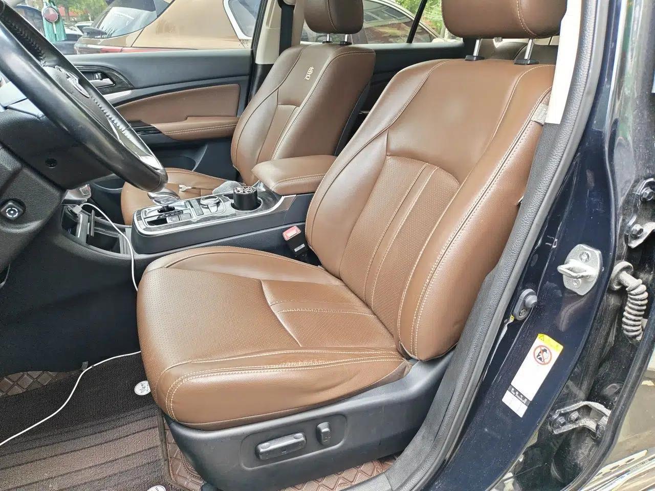 BYD Tang New Energy 2015 2.0T Four-Wheel-Drive Flagship Model — миниатюра 15