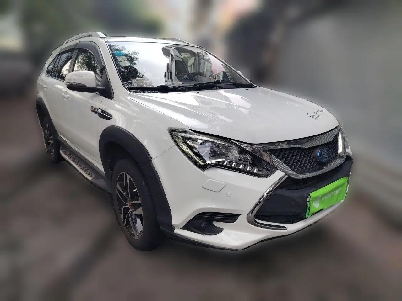 BYD Tang New Energy 2015 2.0T Four-Wheel-Drive Flagship Model — миниатюра 3