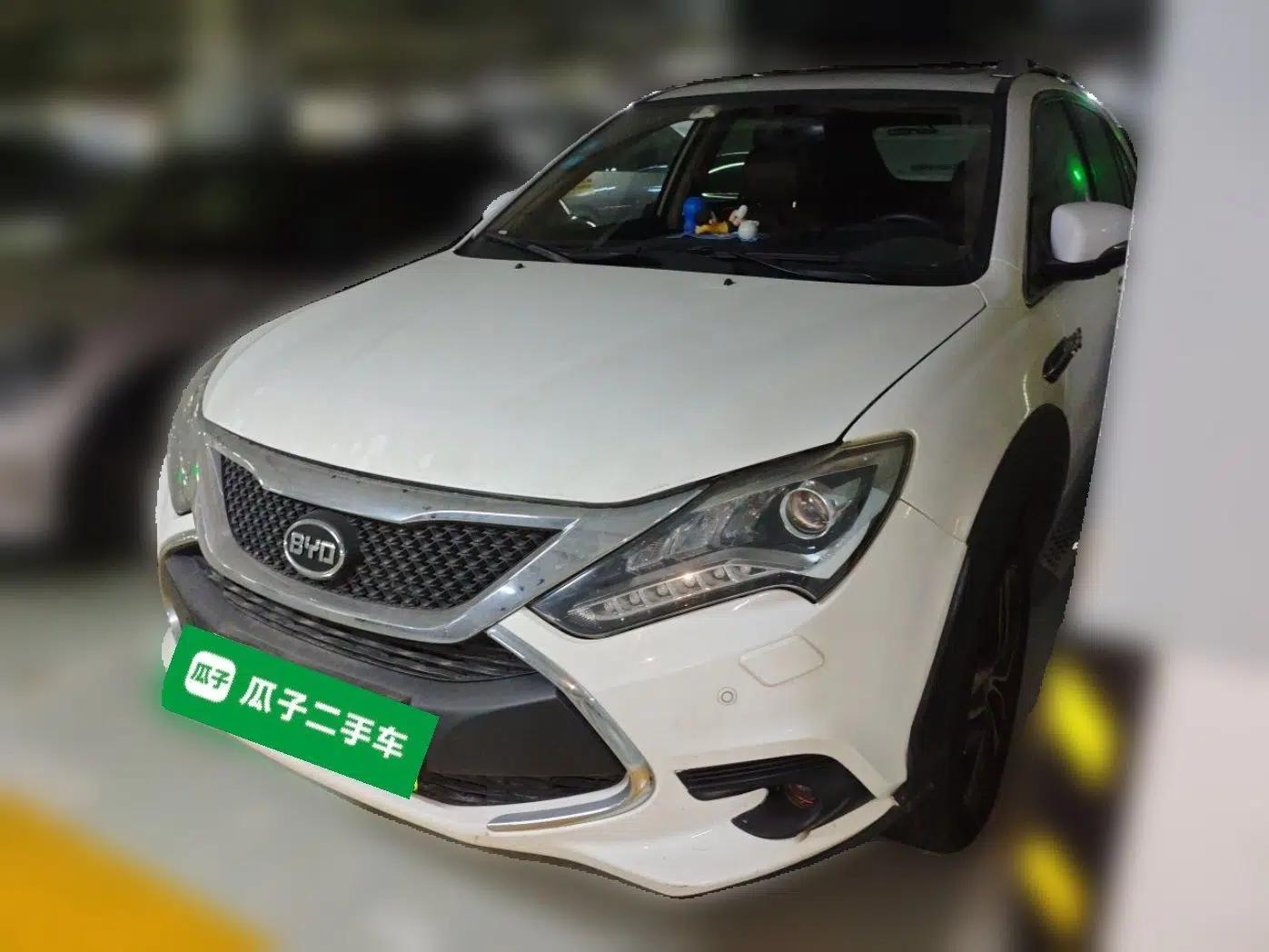 BYD Tang New Energy 2015 2.0T Four-Wheel-Drive Flagship Model — миниатюра 1