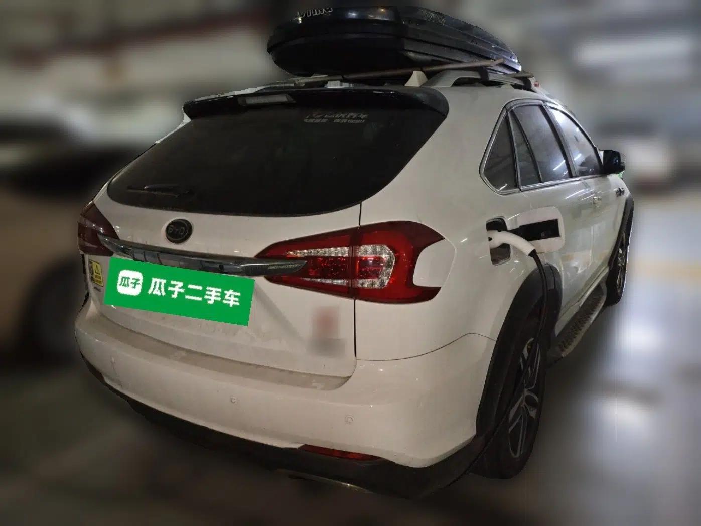 BYD Tang New Energy 2015 2.0T Four-Wheel-Drive Flagship Model — миниатюра 6