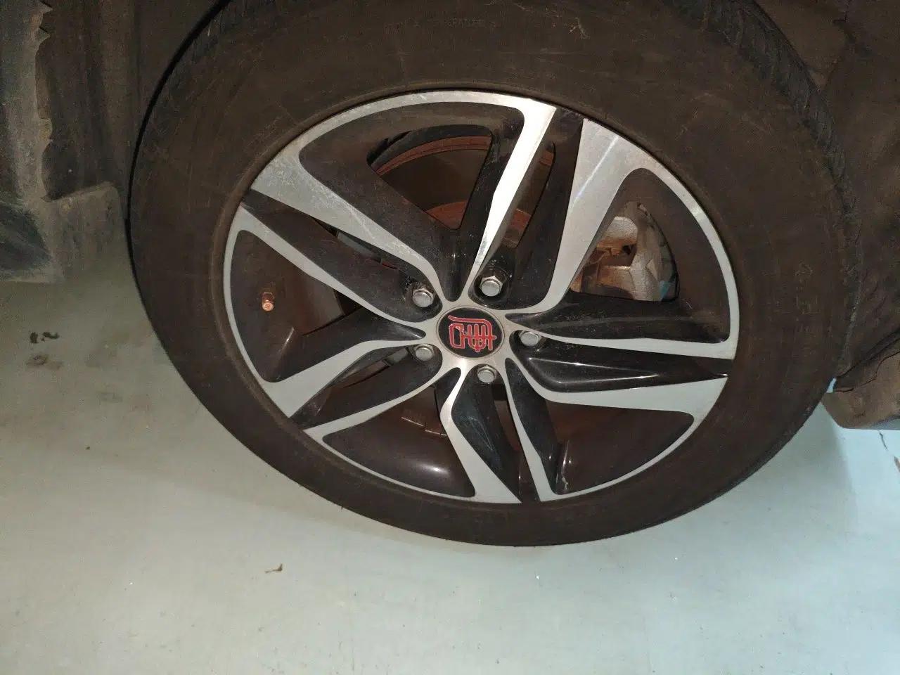 BYD Tang New Energy 2015 2.0T Four-Wheel-Drive Flagship Model — миниатюра 8