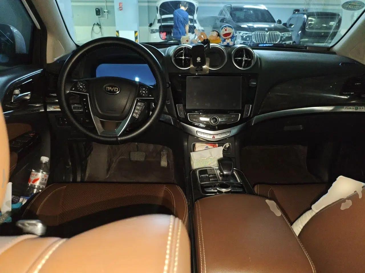 BYD Tang New Energy 2015 2.0T Four-Wheel-Drive Flagship Model — миниатюра 9