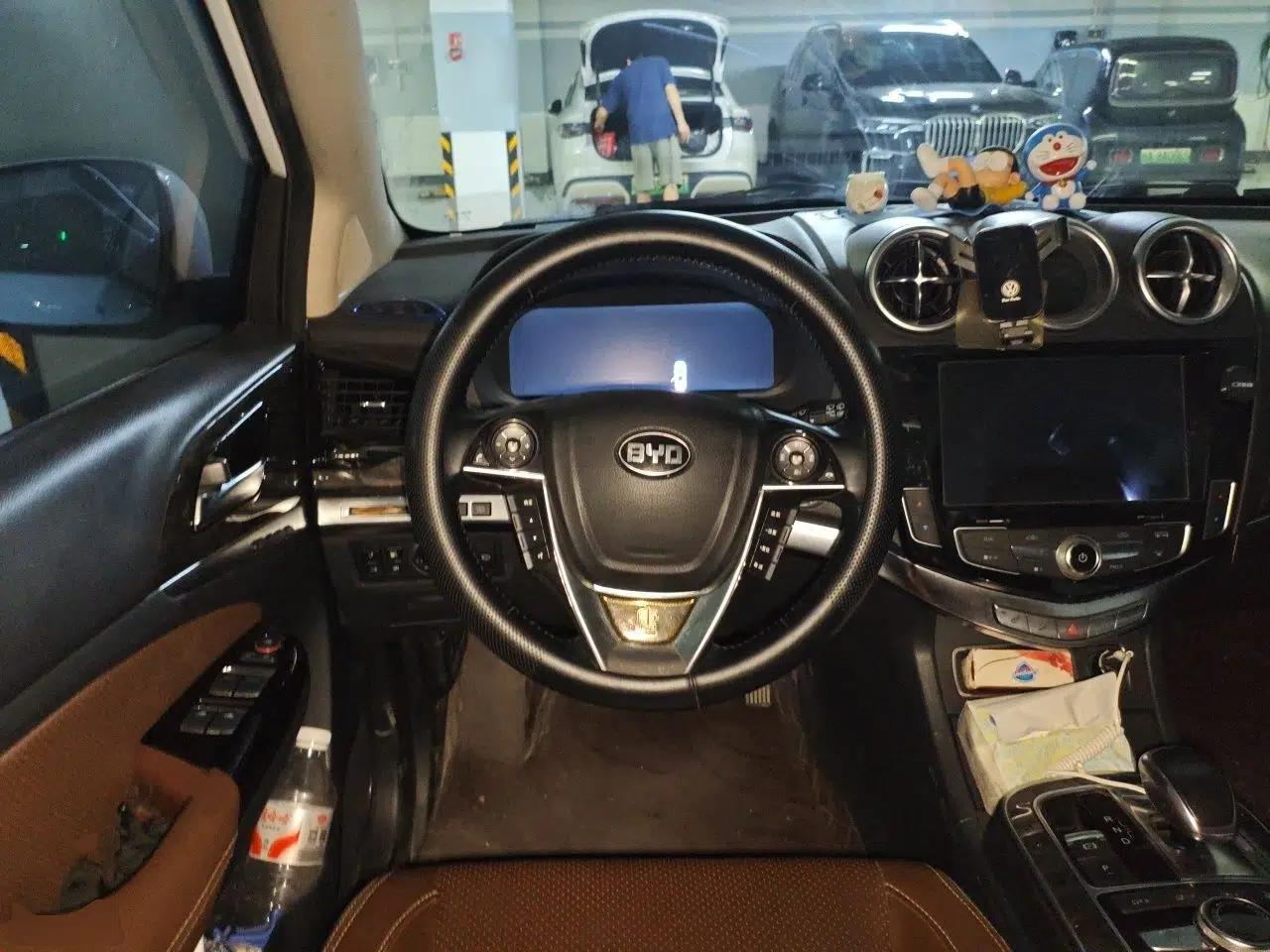 BYD Tang New Energy 2015 2.0T Four-Wheel-Drive Flagship Model — миниатюра 10