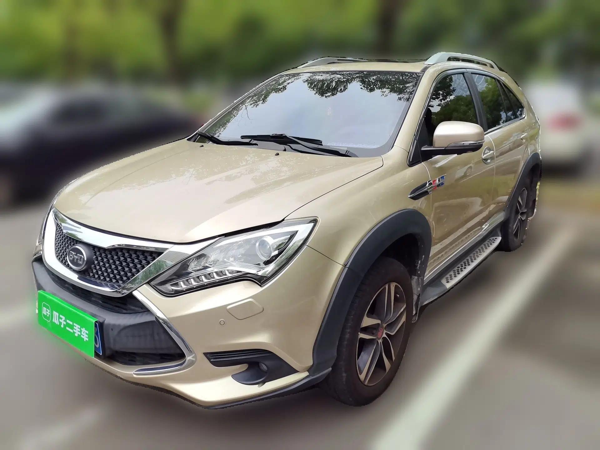BYD Tang New Energy 2015 2.0T Four-Wheel-Drive Flagship Model — миниатюра 1