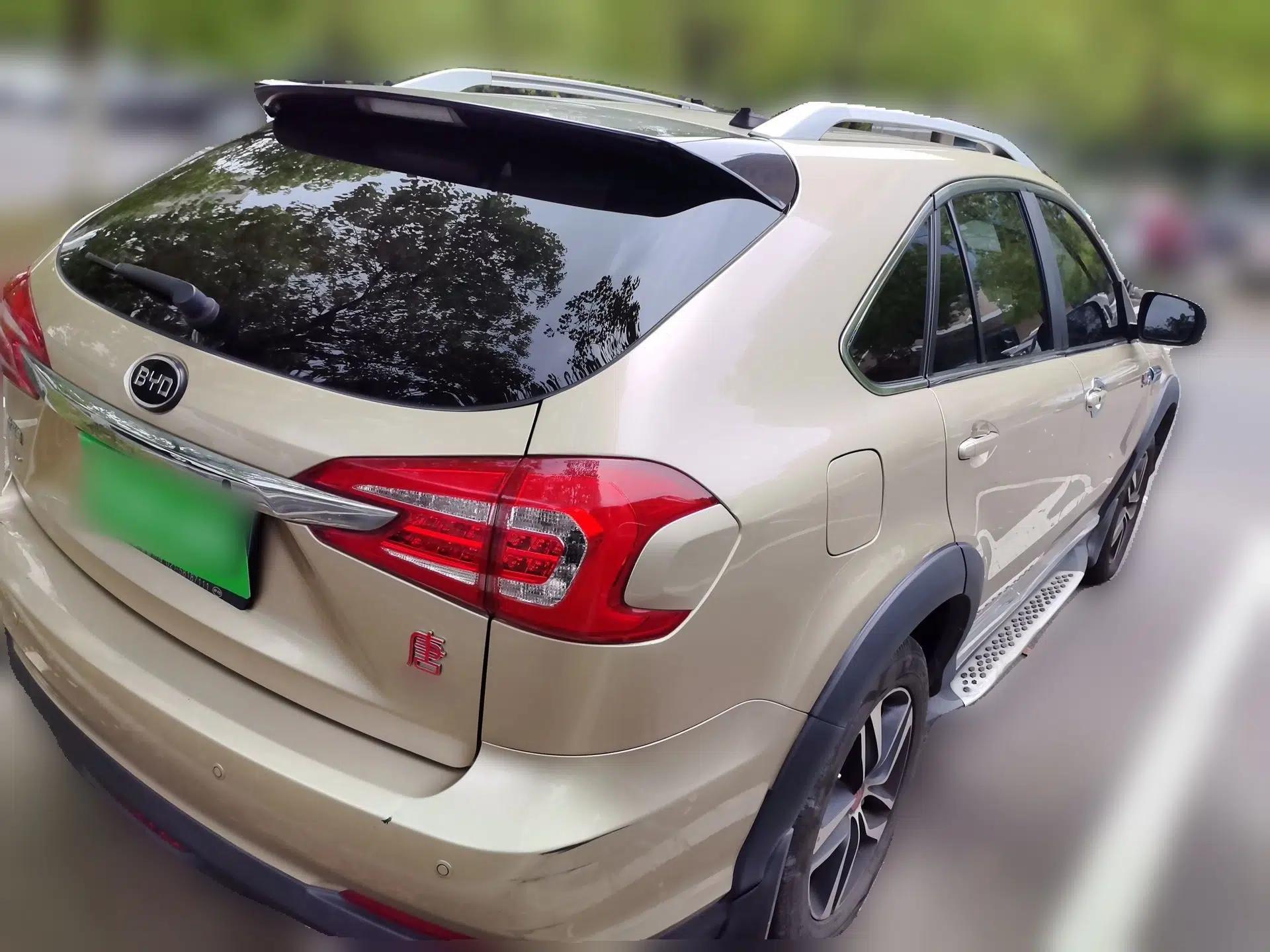 BYD Tang New Energy 2015 2.0T Four-Wheel-Drive Flagship Model — миниатюра 6