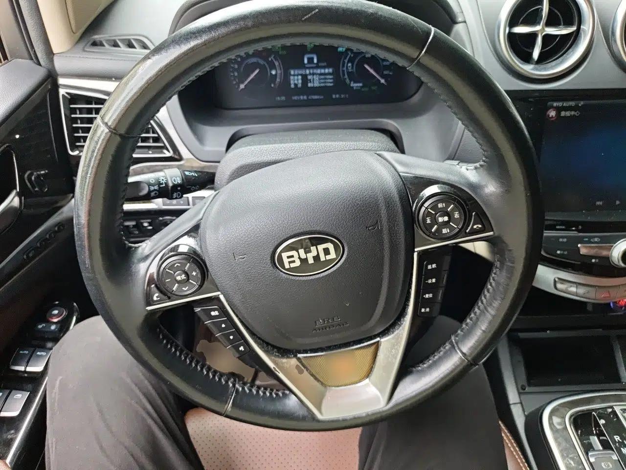 BYD Tang New Energy 2015 2.0T Four-Wheel-Drive Flagship Model — миниатюра 10