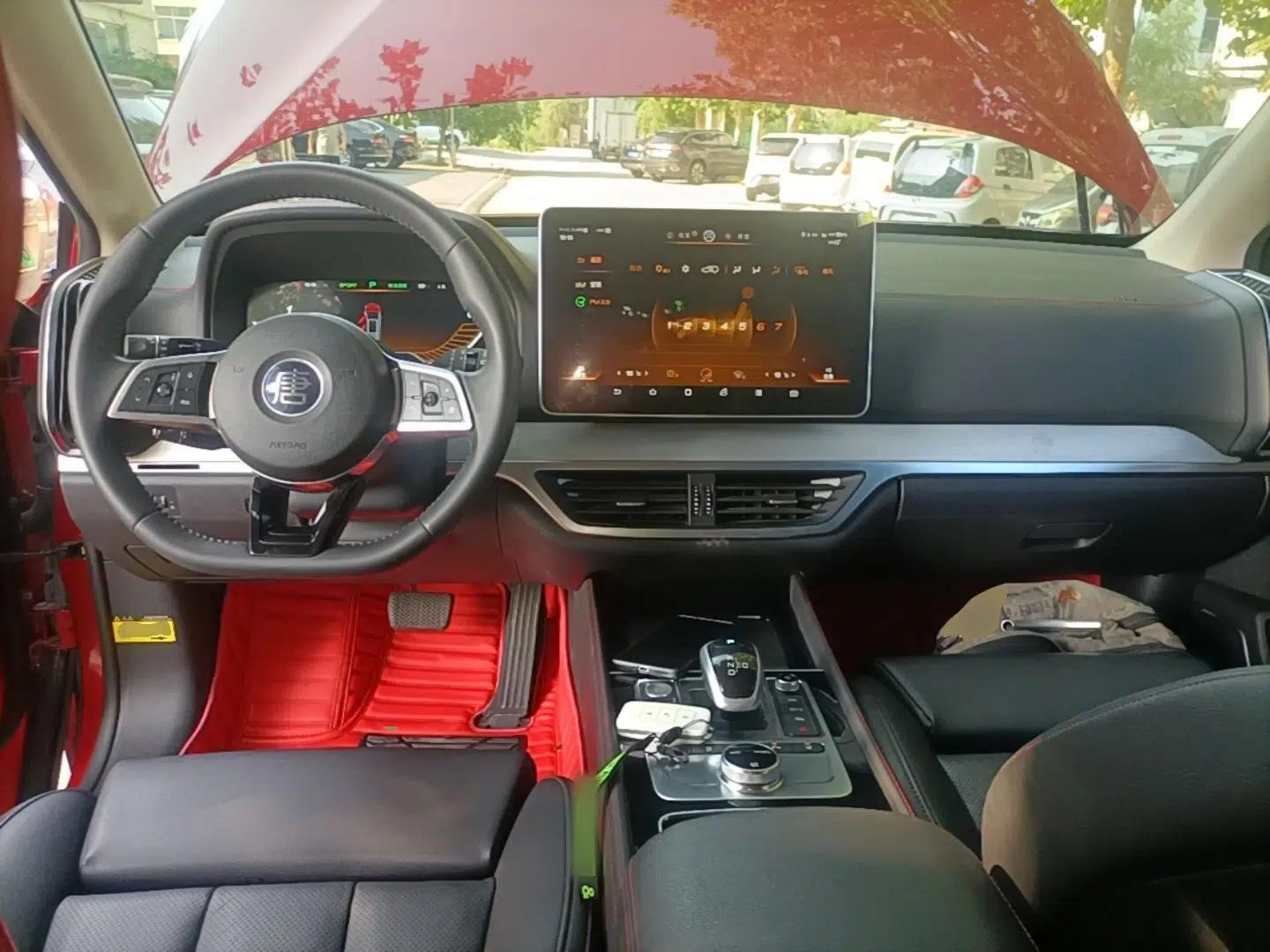 BYD Tang New Energy 2019 EV600D Four-Wheel Drive Smart Connectivity Leading Model — миниатюра 17