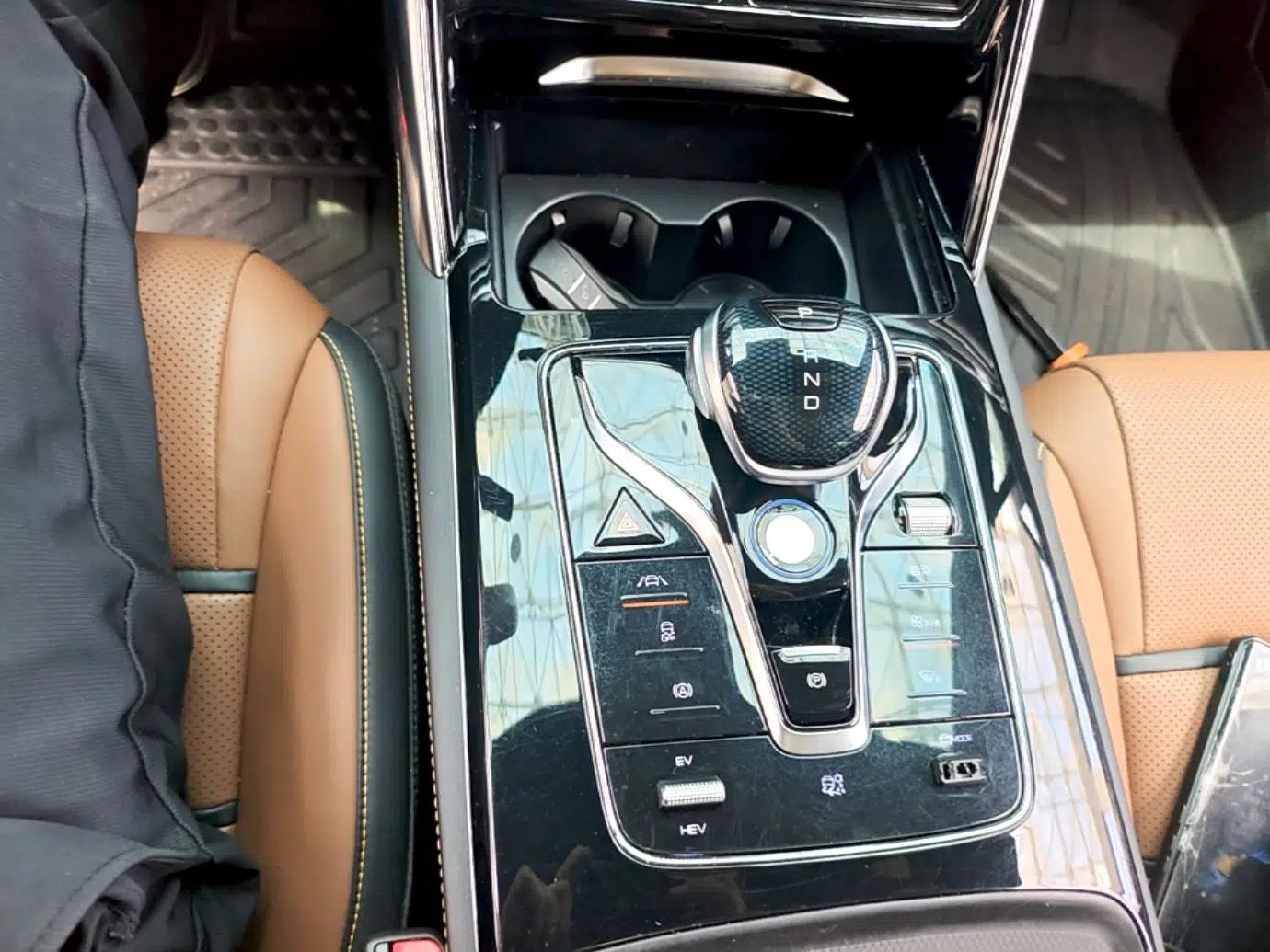 BYD Tang New Energy 2021 DM-i 52KM Luxury Model — миниатюра 21
