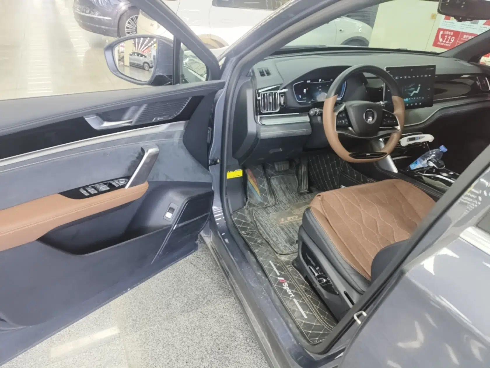 BYD Tang New Energy 2021 DM-i 112KM Prestige Model — миниатюра 18