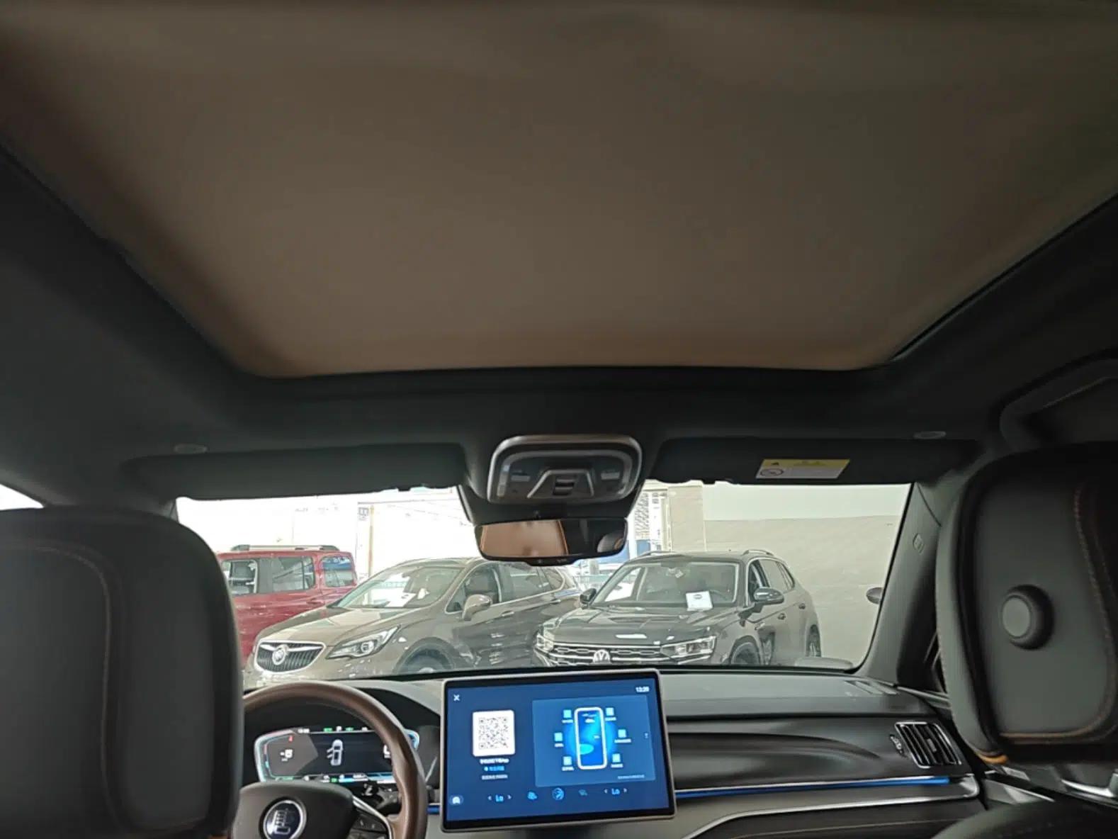 BYD Tang New Energy 2021 DM-i 112KM Prestige Model — миниатюра 21