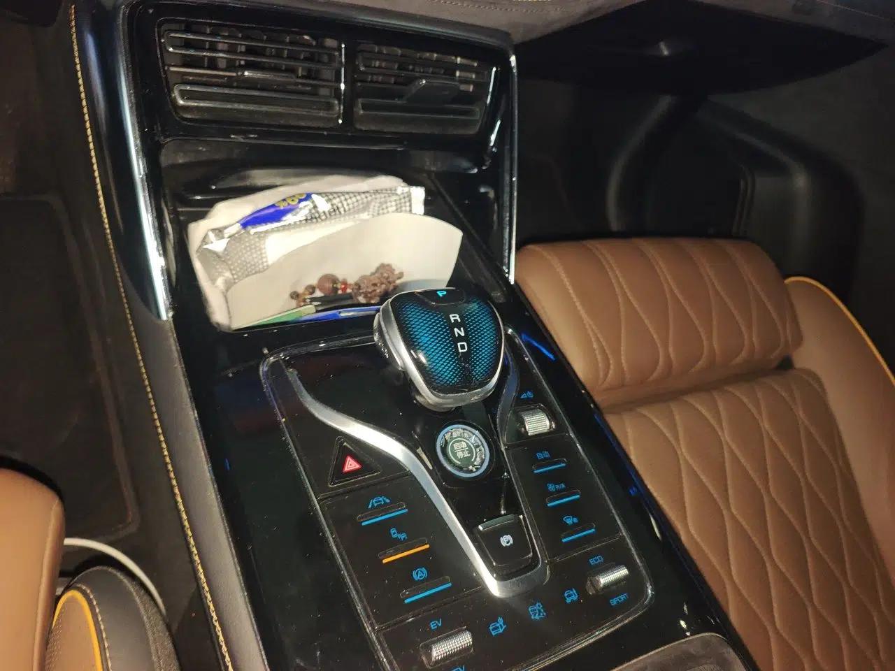BYD Tang New Energy 2021 DM 2.0T Four-Wheel Drive High-Performance Flagship Model — миниатюра 14